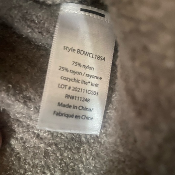 Barefoot Dreams Cozychic Lite Ribbed V-Neck Button Down Cardigan/Sweater - Picture 4 of 11